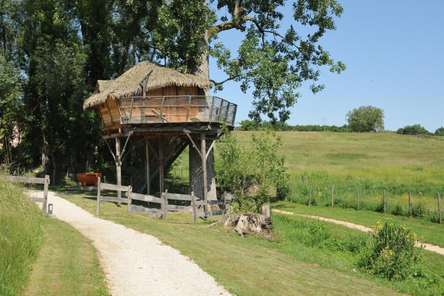 Domaine De Suzel Hotel Vignieu Buitenkant foto