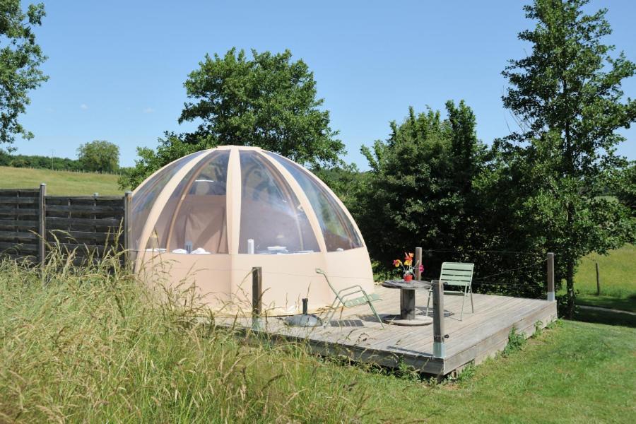 Domaine De Suzel Hotel Vignieu Buitenkant foto