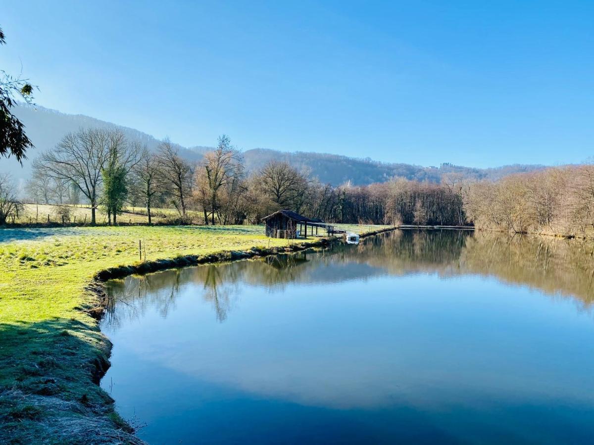 Domaine De Suzel Hotel Vignieu Buitenkant foto